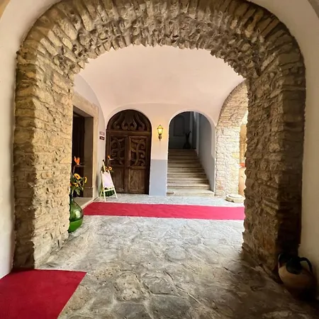 Relais Castello Vassallo 3* Stella Cilento