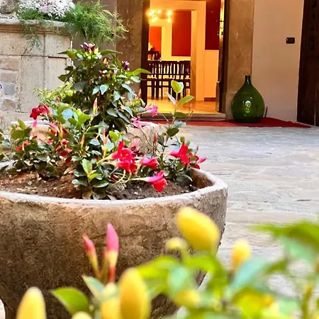 Ospitalità Deluxe Castello Vassallo Acomodação com café da manhã  Stella Cilento
