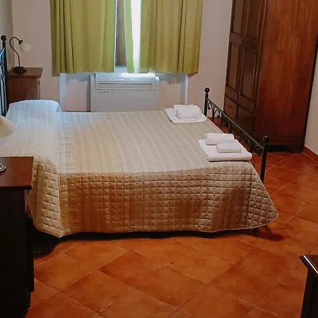 Relais Castello Vassallo Frühstückspension Stella Cilento