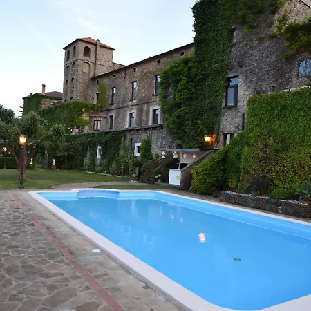 Acomodação com café da manhã  Ospitalità Deluxe Castello Vassallo