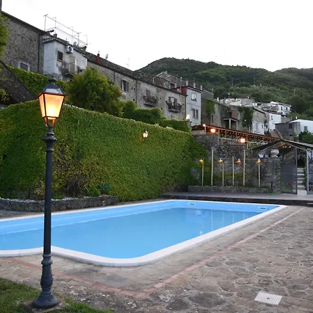 Ospitalita Deluxe Castello Vassallo 4* Stella Cilento