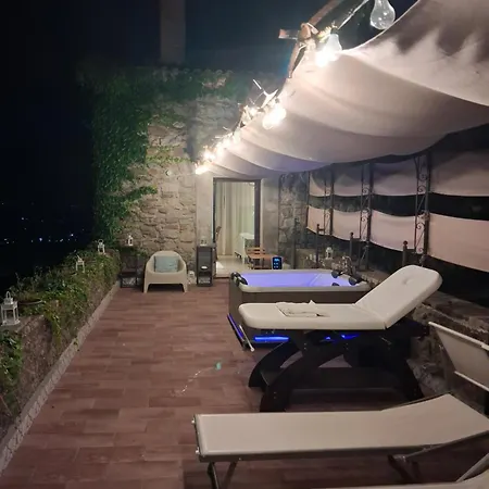 Bed & Breakfast Ospitalita Deluxe Castello Vassallo 4*