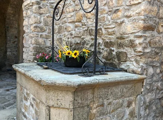Relais Castello Vassallo Bed & Breakfast 3*