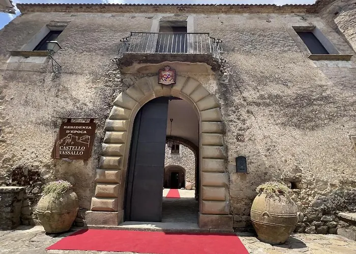Relais Castello Vassallo 3*